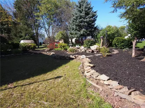 3903 Coleman, Bethlehem, PA 18020 photo 2