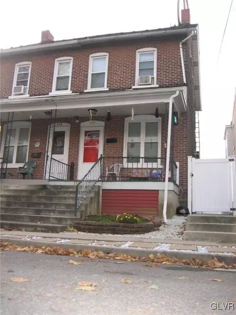 532 E Laurel St, Bethlehem, PA 18018 photo 2