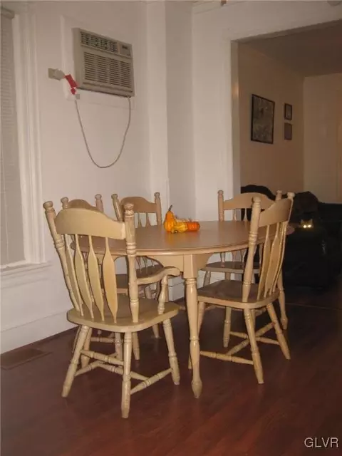 532 E Laurel St, Bethlehem, PA 18018 photo 5