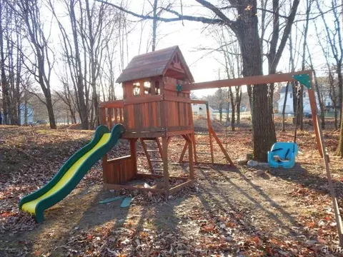 150 Pike Rd, Pine Ridge, PA 18324 photo 5