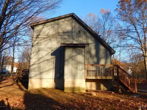 150 Pike Rd, Pine Ridge, PA 18324 photo 4