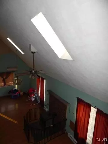 150 Pike Rd, Pine Ridge, PA 18324 photo 9