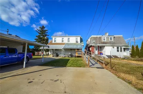 1308 E Bellevue Ave, Laureldale, PA 19605 photo 8