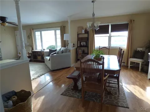 4005 Devonshire Rd, Bethlehem, PA 18020 photo 5