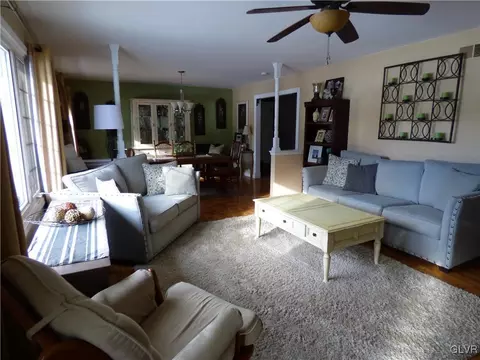 4005 Devonshire Rd, Bethlehem, PA 18020 photo 4