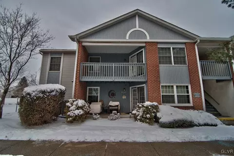 4602 Cheryl Dr, Bethlehem, PA 18017 photo 2