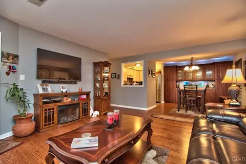 4602 Cheryl Dr, Bethlehem, PA 18017 photo 7