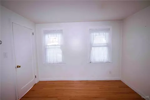 436 E Garrison St, Bethlehem, PA 18018 photo 2