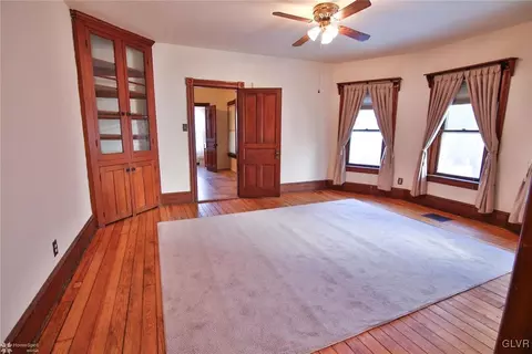 266 Broad St, Bath, PA 18014 photo 6
