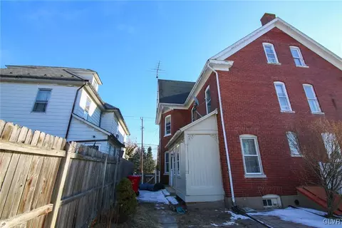 266 Broad St, Bath, PA 18014 photo 22