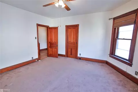 266 Broad St, Bath, PA 18014 photo 14