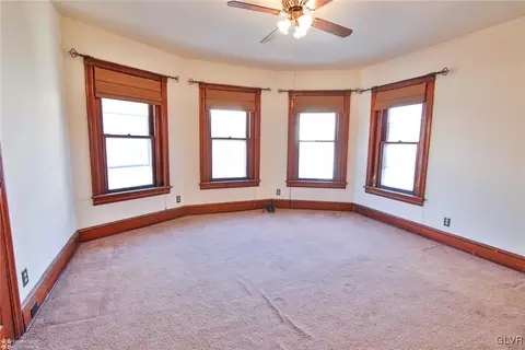 266 Broad St, Bath, PA 18014 photo 13