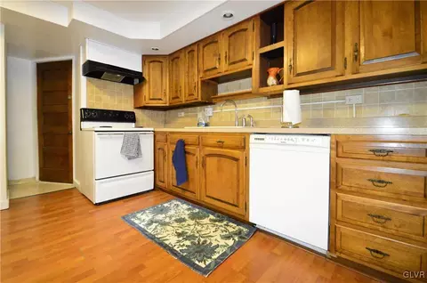 1010 E 3rd St, Bethlehem, PA 18015 photo 5