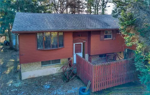 332 Smith Rd, Bath, PA 18014 photo 6