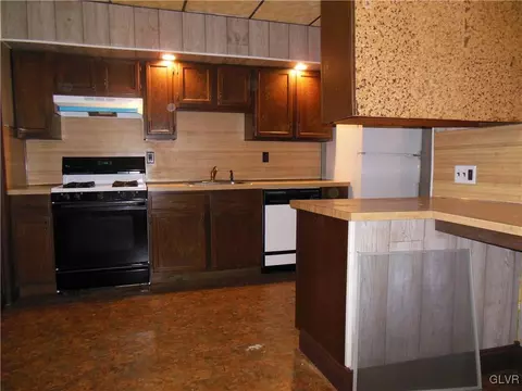 233 E Union Blvd, Bethlehem, PA 18018 photo 5