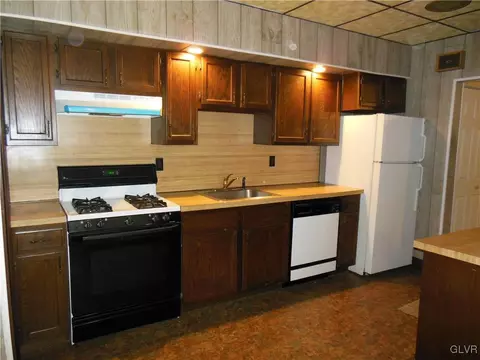 233 E Union Blvd, Bethlehem, PA 18018 photo 3