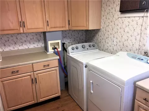 317 E Garrison St, Bethlehem, PA 18018 photo 10