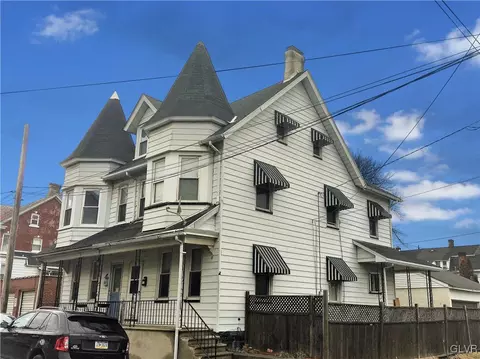 317 E Garrison St, Bethlehem, PA 18018 photo 1