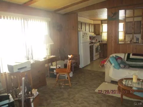 2 Parkview Ct, Bath, PA 18014 photo 10