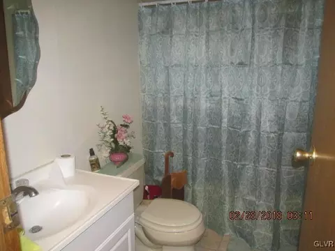 2 Parkview Ct, Bath, PA 18014 photo 11