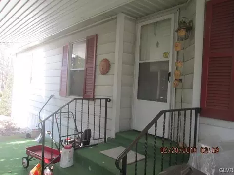 2 Parkview Ct, Bath, PA 18014 photo 7