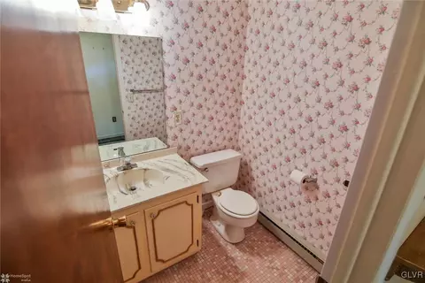 313 Spring St, Bethlehem, PA 18018 photo 11