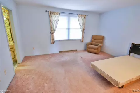 313 Spring St, Bethlehem, PA 18018 photo 23