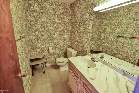 313 Spring St, Bethlehem, PA 18018 photo 17