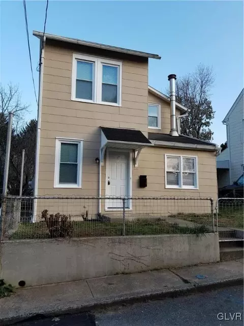 127 E Spruce St, Bethlehem, PA 18018 photo 1