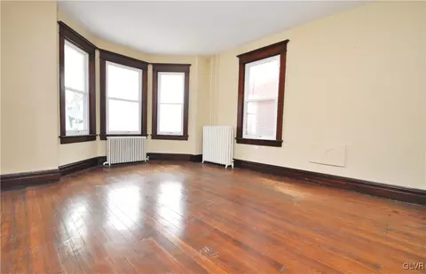 31 E Union Blvd, Bethlehem, PA 18018 photo 6