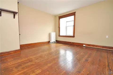 31 E Union Blvd, Bethlehem, PA 18018 photo 7