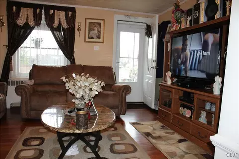1508 E 7th St, Bethlehem, PA 18015 photo 3
