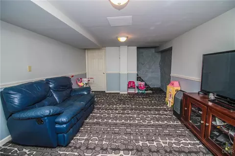 1251 E 3rd St, Bethlehem, PA 18015 photo 23