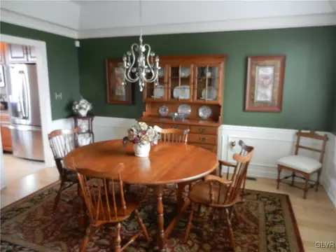 2897 Valley View Dr, Bath, PA 18014 photo 9
