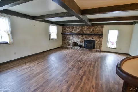 653 Dell Rd, Bath, PA 18014 photo 24