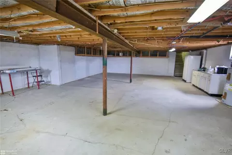 653 Dell Rd, Bath, PA 18014 photo 33
