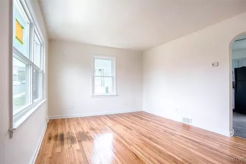 146 Ackerman St, Hellertown, PA 18055 photo 6