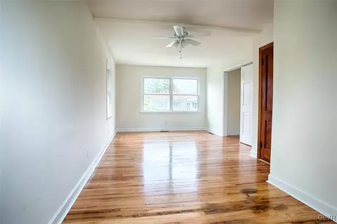 146 Ackerman St, Hellertown, PA 18055 photo 9