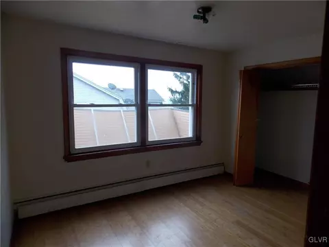 236 E 3rd St, Hazleton, PA 18201 photo 7
