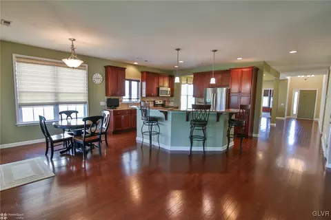 1011 Declaration Dr, Bethlehem, PA 18017 photo 15