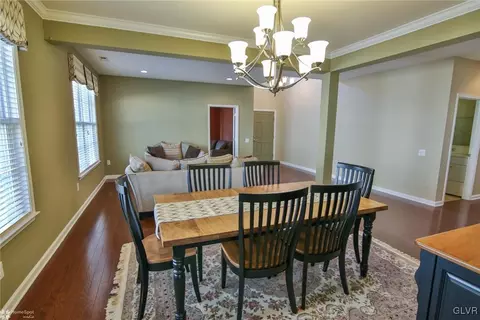 1011 Declaration Dr, Bethlehem, PA 18017 photo 9
