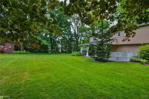 365 Devonshire Dr, Bethlehem, PA 18017 photo 27