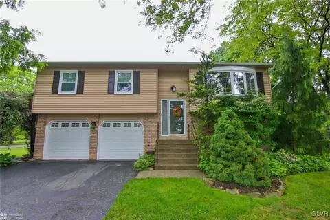 365 Devonshire Dr, Bethlehem, PA 18017 photo 28