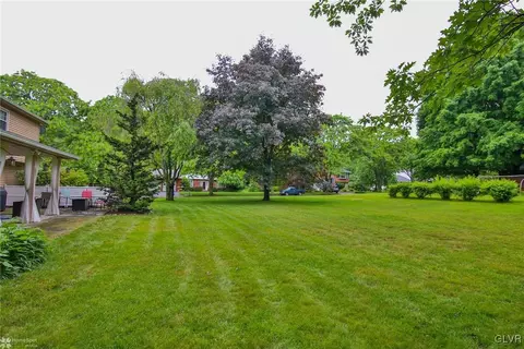 365 Devonshire Dr, Bethlehem, PA 18017 photo 24