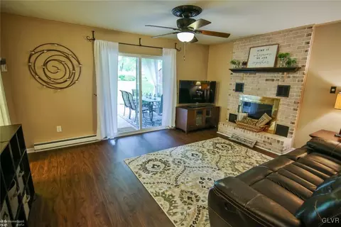 365 Devonshire Dr, Bethlehem, PA 18017 photo 16