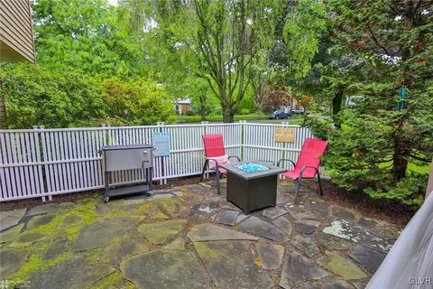 365 Devonshire Dr, Bethlehem, PA 18017 photo 25