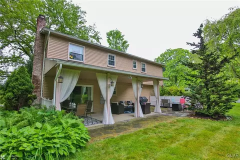 365 Devonshire Dr, Bethlehem, PA 18017 photo 20