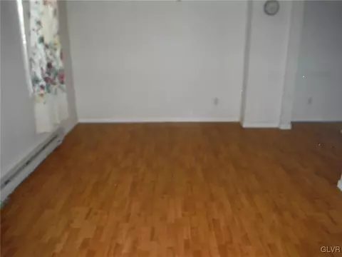 47 E North St, Bethlehem, PA 18018 photo 5