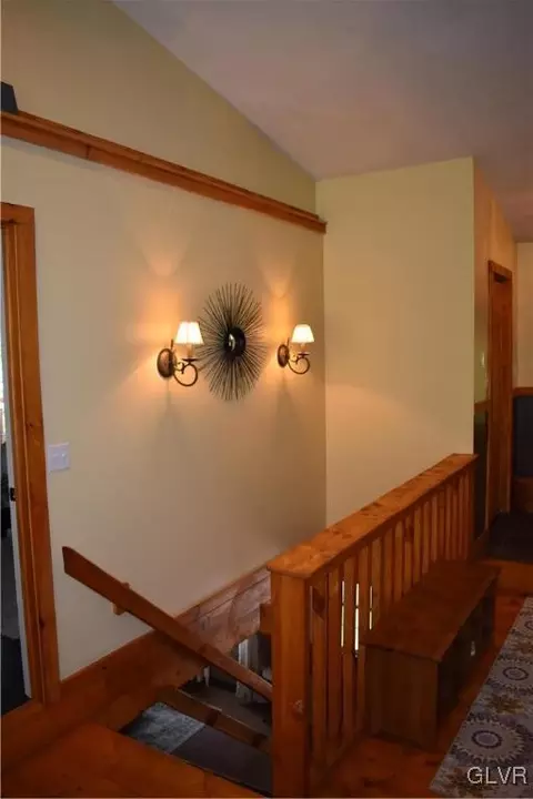 129 E Mountain Rd, Wind Gap, PA 18091 photo 39