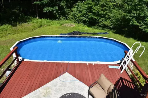 129 E Mountain Rd, Wind Gap, PA 18091 photo 8